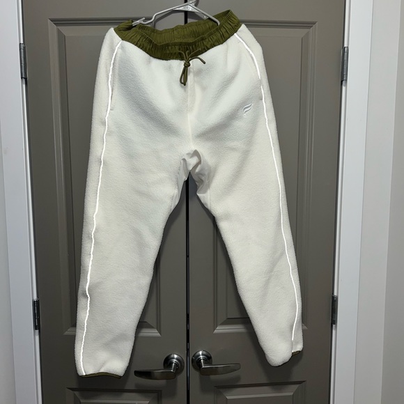 Fabletics Sweatpants - Picture 1 of 2